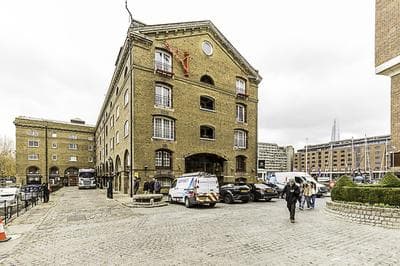 Charming Home in St Katharine Docks
