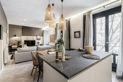 Ojen - 4 Bedrooms in Trafalgar