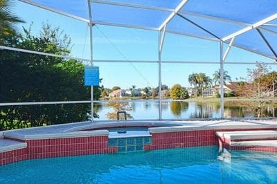 Beautiful Waterfront Home Close To Disney!large Spacious Layout, Pool & Wifi 4 Bedroom Home
