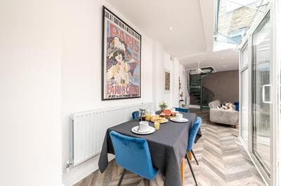 Secret KENSINGTON Garden Mews