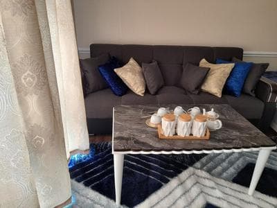 Captivating Extra Large Room in London, to Relax