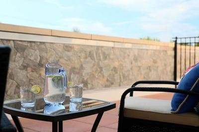 Comfortable Old Town Alexandria Patio Near DCA