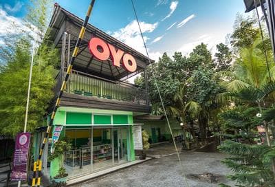 OYO 754 Nur Aziziah Guest House Syariah