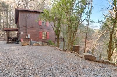 Waterfront Cabin w/ Beautiful River View & Hot Tub