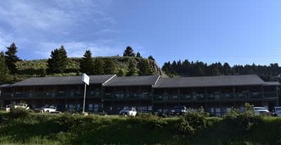 Lake View Suites