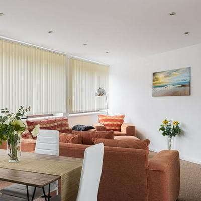 Penthouse With Views Across London