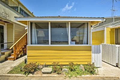 Catalina Island Cottage - Walk to Main St & Beach!
