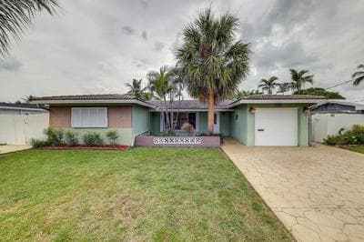 Pompano Beach Home w/ Pool & Dock ~ 4 Mi to Pier!
