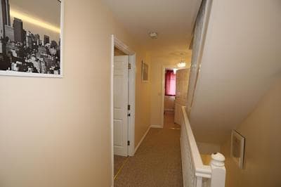 Beautiful 4 beds Hillview House