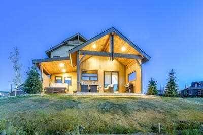 Colorado Home w/ Hot Tub! Close to Ski Resorts