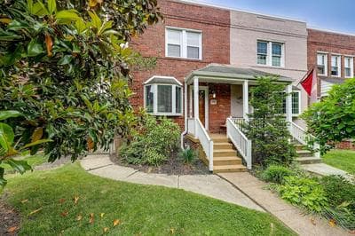 Modern Alexandria Townhome ~ 2 Mi to Old Town!