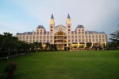 Bella Vista Waterfront Resort