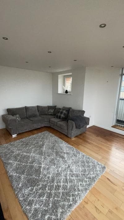 Impeccable 2 Bed 2 Bath Penthouse