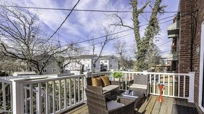 Spacious Colonial House in Alexandria | CozySuites