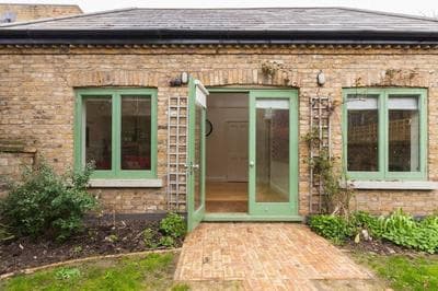 Delightful Cottage for 2 set Within Pretty Garden