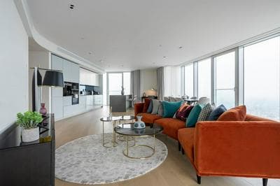 Fabulous Three-bedroom Apartment by the River