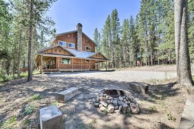 Swiss Cabin in Mack's Inn: Game Room & Fire Pit!