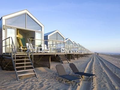 Beach House in Julianadorp With Sea Views
