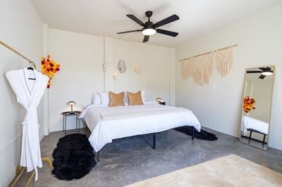 Casa Lumos - Minimalist Comfort Suites in Centro Historico