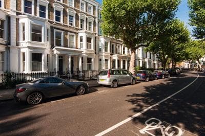 The Stunning Philbeach Garden Apartment