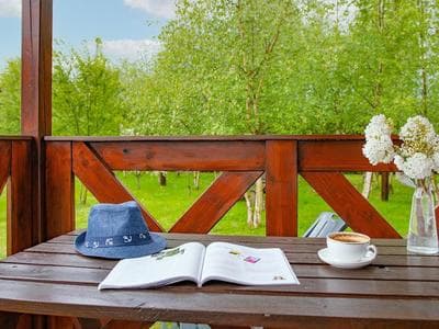 Holiday Homes With Fireplace , Summer Pool