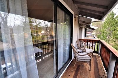 Gnome and Creek Condo - Two Master Suites for a Perfect Couples Yosemite Getaway by Yosemite Region Resorts