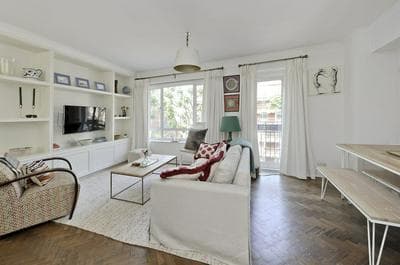 Elegant 2 bed Flat Earls Court
