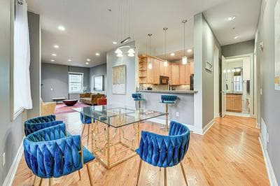 Heart of Dtwn Omaha: Historical Apt w/ Perks