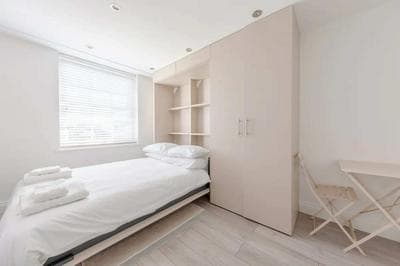 Studio Flat With Views of Lord's Cricket Ground