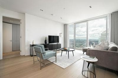 Immaculate Two-bedroom Apartment in Canary Wharf