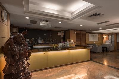 Shanghai Hotel