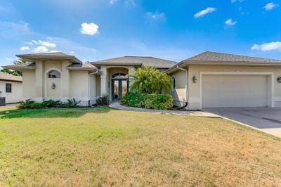 Waterfront Port Charlotte Home - 5 Mi to Beach!
