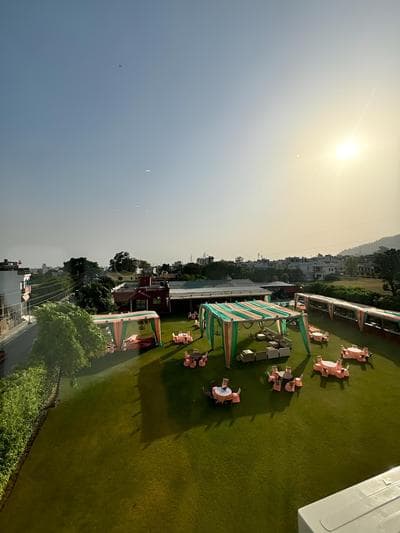 Hotel white inn