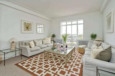 Large 1 Bedroom Apartment - Chelsea