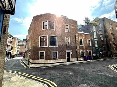 Modern Retreat in the Heart of Shoreditch