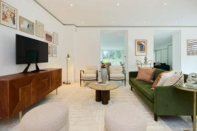 The Primrose Hill Place - Charming 4bdr Flat With Communal Garden