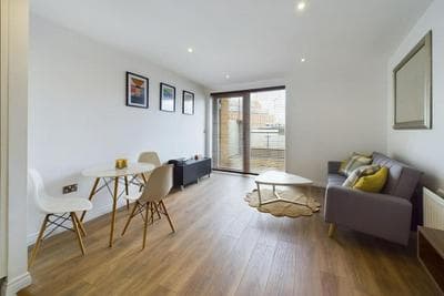 The Battersea Sanctuary - Classy 1bdr Flat With Terrace
