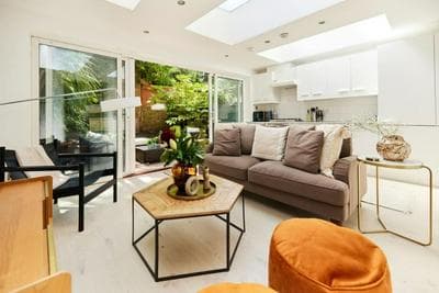 The Lanhill Road Crib - Dazzling 2bdr Flat With Garden