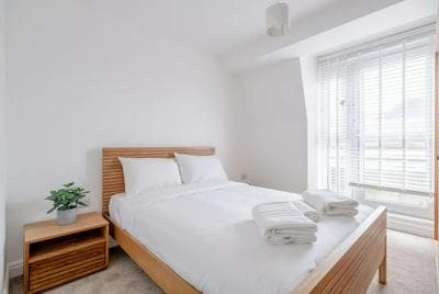 Central 3BD Flat With Balcony in Paddington