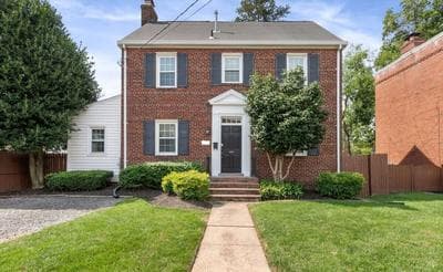Massive 5BR Historic Cozysuites House