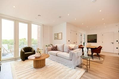 The Tottenham Paradise - Ravishing 2bdr Flat With Balcony