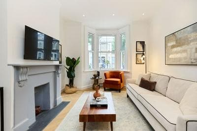 The Shepherd s Bush Wonder - Trendy 4bdr Home With Garden Terrace