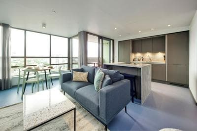 Luxury Two-bedroom Flat in East London s Poplar