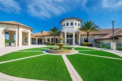 Champions Gate Oasis: Private Pool & Arcade Fun! 6 Bedroom Villa by RedAwning