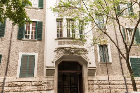 Grand Tour Rome Suites - Liberty Collection