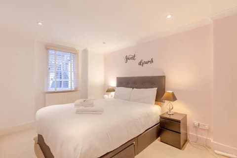 Stylish 1 Bedroom Apartment in Pimlico With Lovely Garden