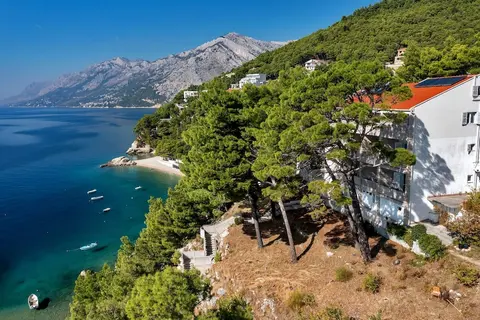Anka - Amazing Location - SA9