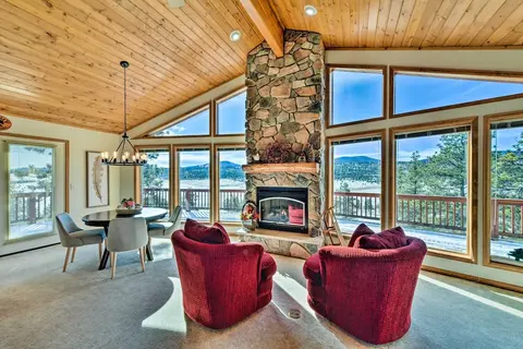 Harstel Cabin Vacation Rental w/ Deck!