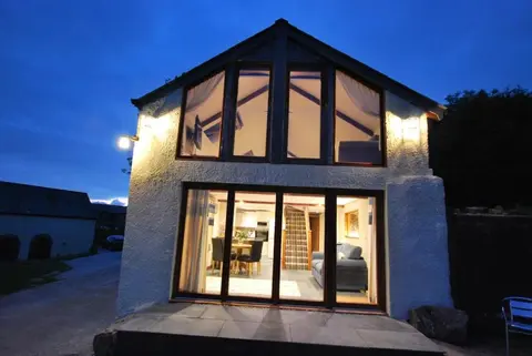Lakeview Cottage