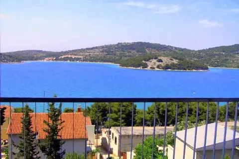Apartman Tisno